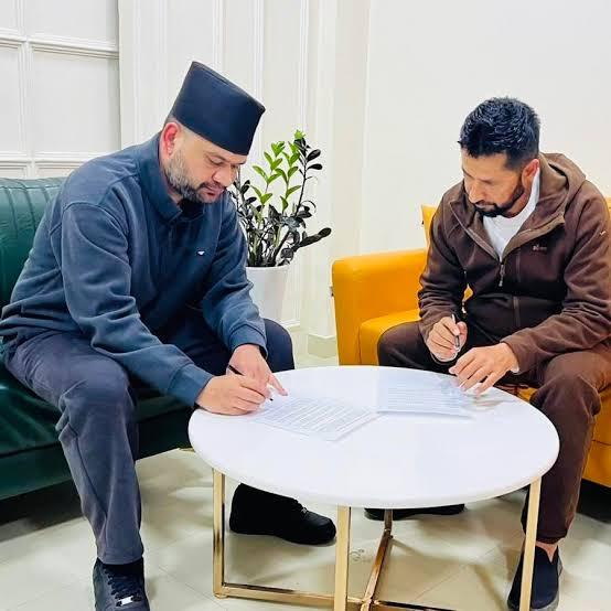 Rabi and Balen forming the historic duo